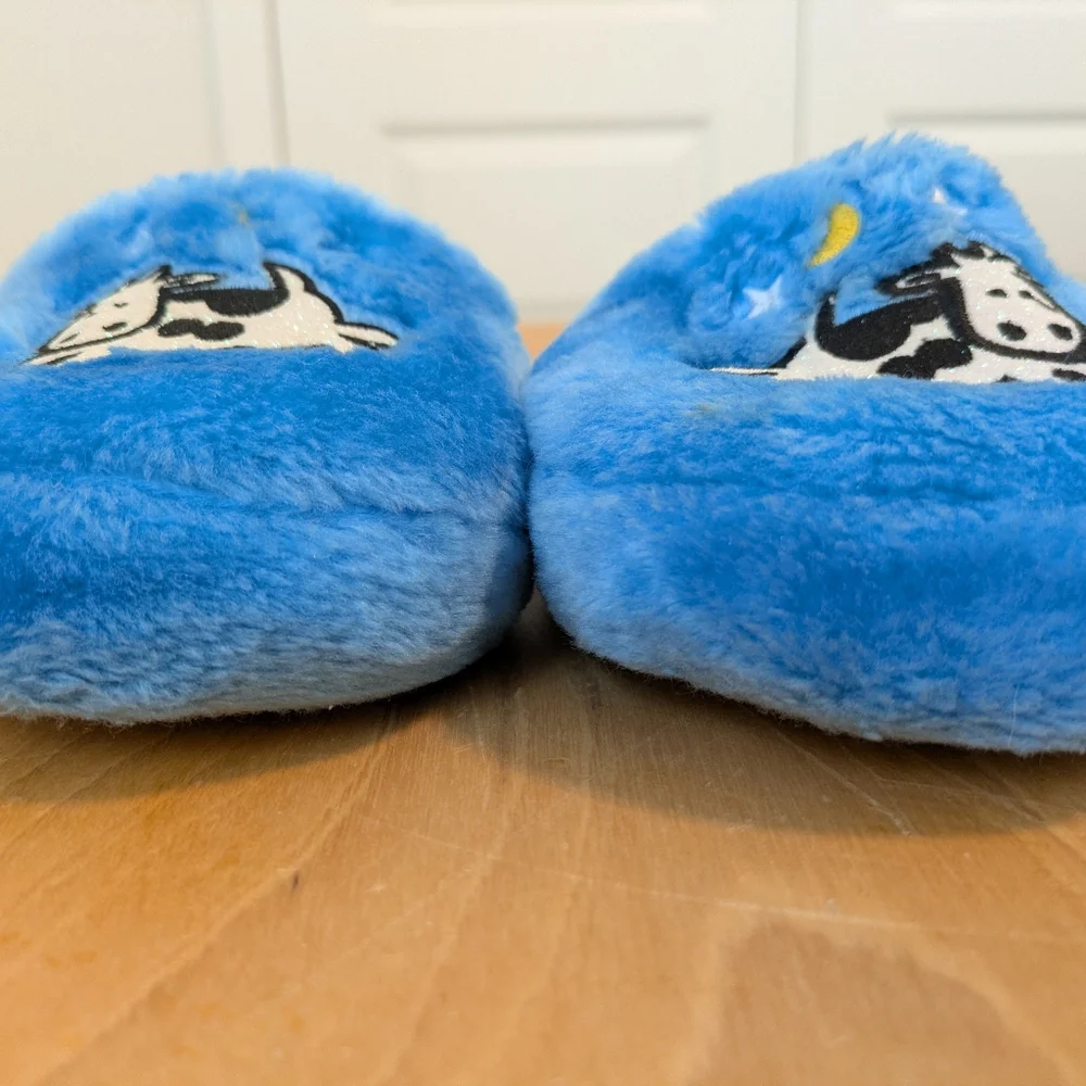 N/A cozy blue